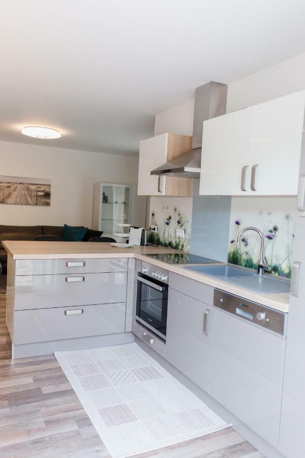 Brehm Living Apartment Kandel Exterior photo