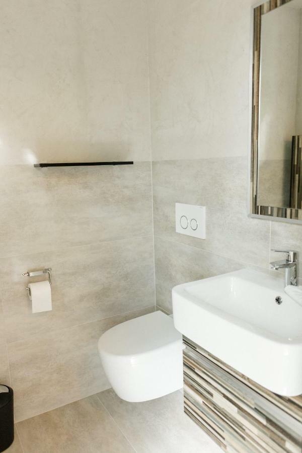 Brehm Living Apartment Kandel Exterior photo